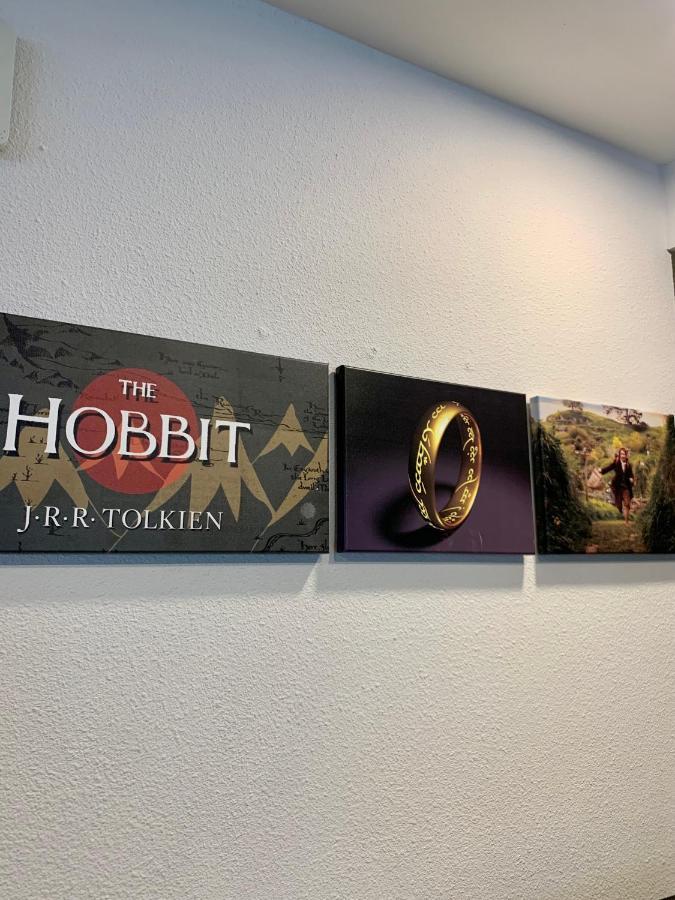 Hobbit Hotel Мехелен Экстерьер фото