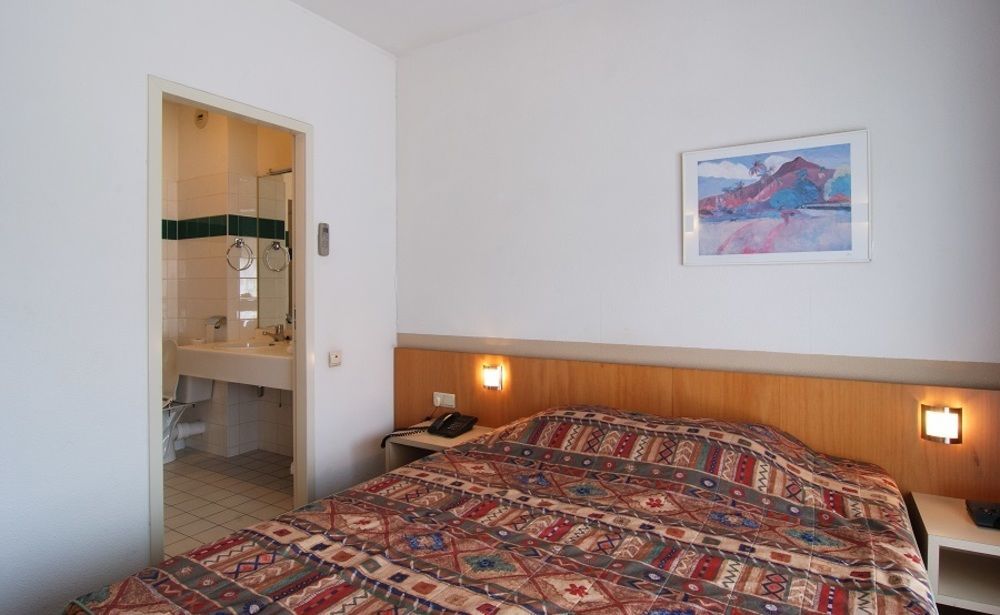 Hobbit Hotel Мехелен Экстерьер фото